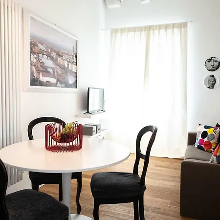Frescobaldi Modern Loft Apartment