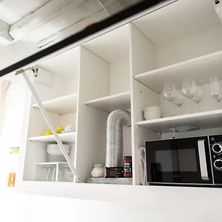 Frescobaldi Modern Loft Апартаменты