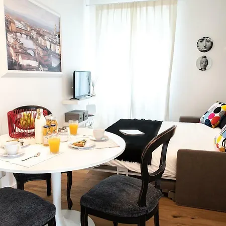Frescobaldi Modern Loft Lejlighed