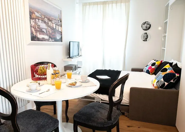 Frescobaldi Modern Loft Апартаменты