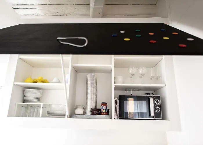 Frescobaldi Modern Loft شقة *