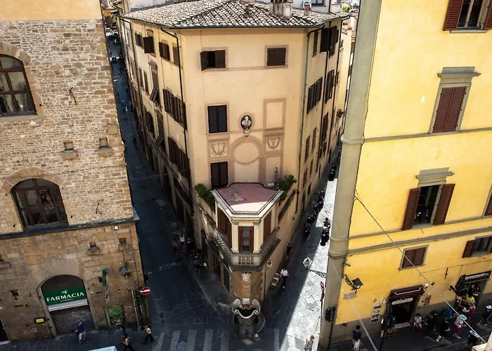 Frescobaldi Modern Loft *